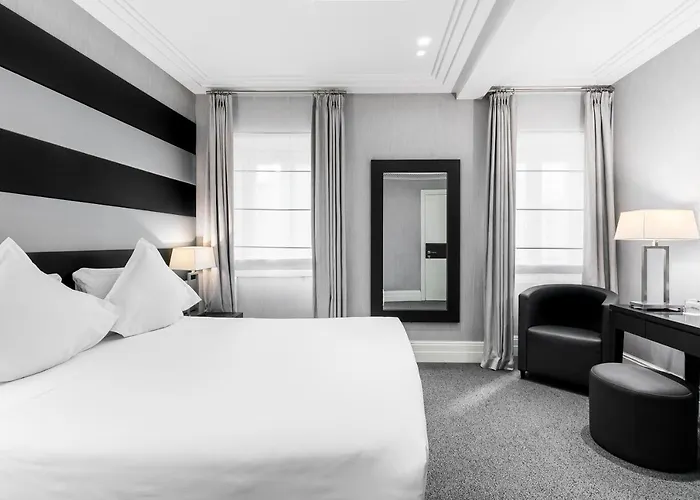 Mancino 12 Otel