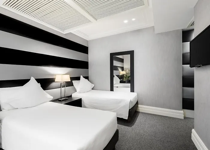 Otel Mancino 12